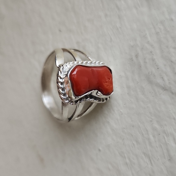 Gorgeous NWOT Native American Navajo Handmade Coral & Sterling Ring ♥️🎁💍 - Picture 5 of 13